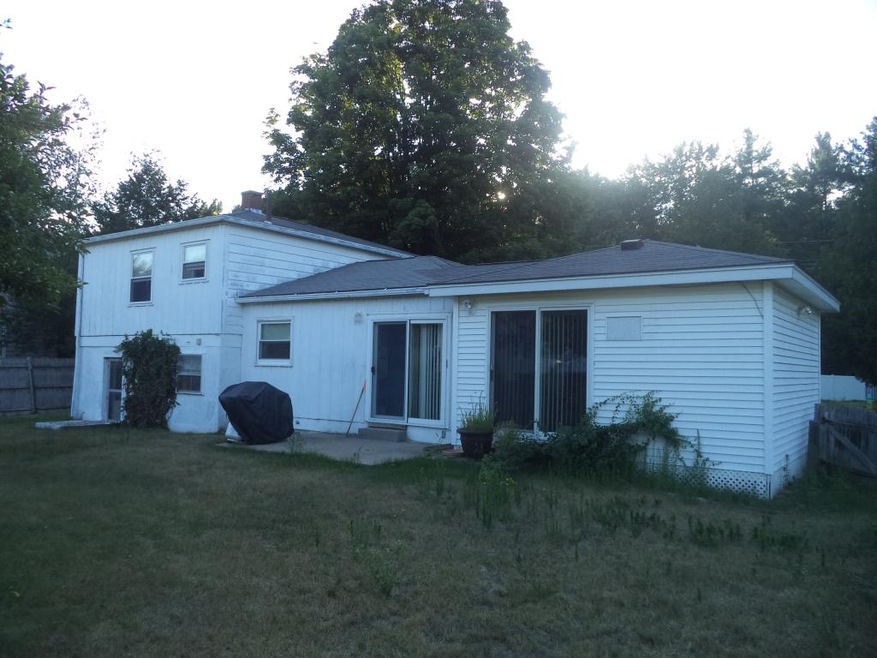 53 Cox St, Nashua, NH 03064 - photo 1