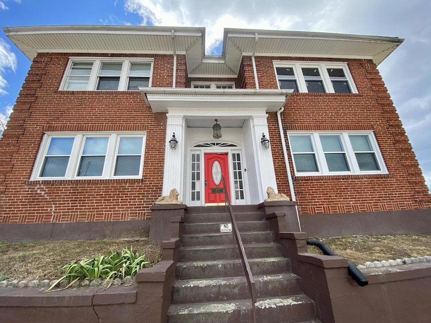 202 Elm Ave SW unit A8, Roanoke, VA 24016 - photo 1