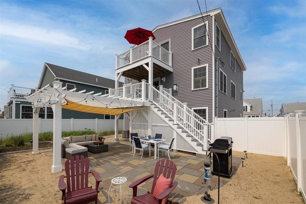 100 Concord St, Seabrook, NH 03874 - photo 1