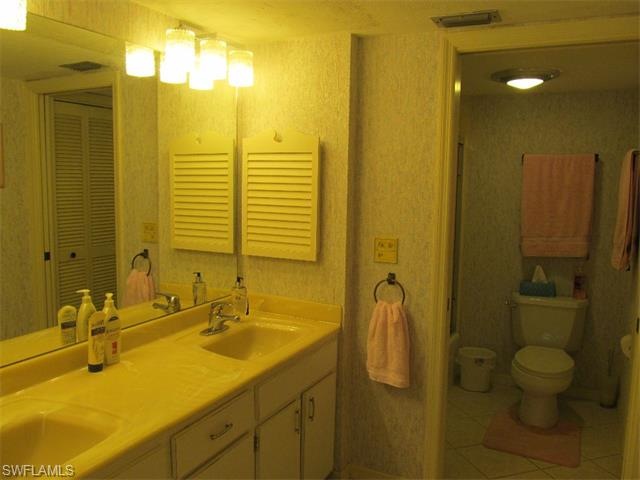 4022 Belair Ln unit 7, Naples, FL 34103 - photo 1