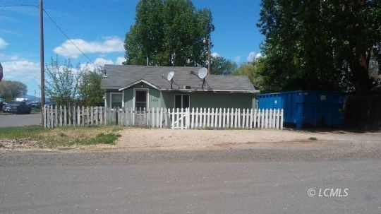 1092 S I St, Lakeview, OR 97630 - photo 1