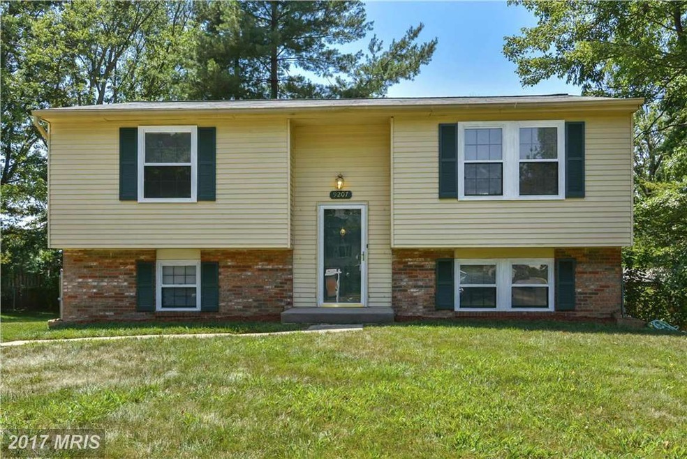 9207 Honey Creeper Ct, Burke, VA 22015 - photo 1