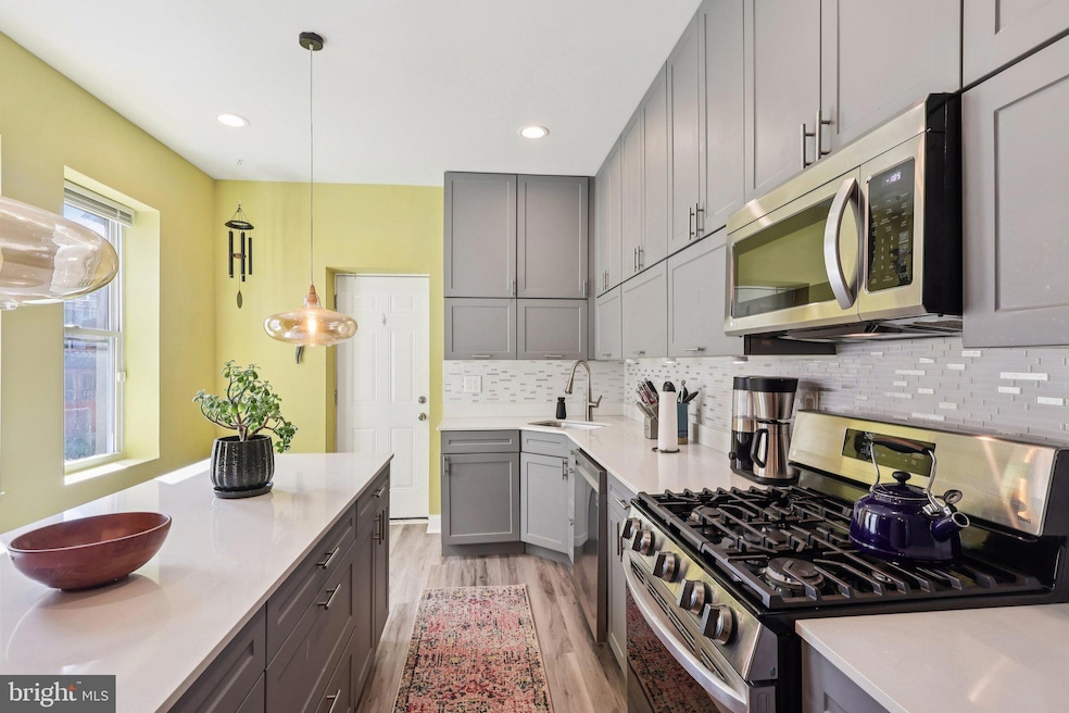 3208 Clifford St, Philadelphia, PA 19121 - photo 1