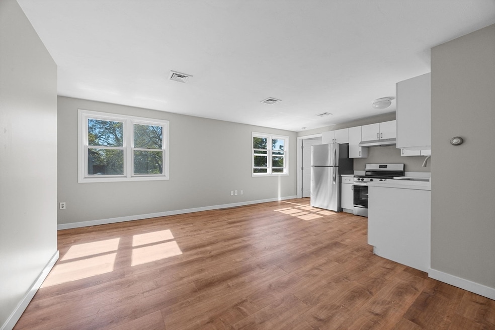 425 Main St unit D, Chatham, MA 02633 - photo 1