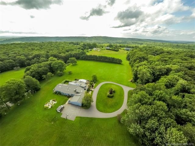 40 Woodland Ln, New Hartford, CT 06057 - photo 1