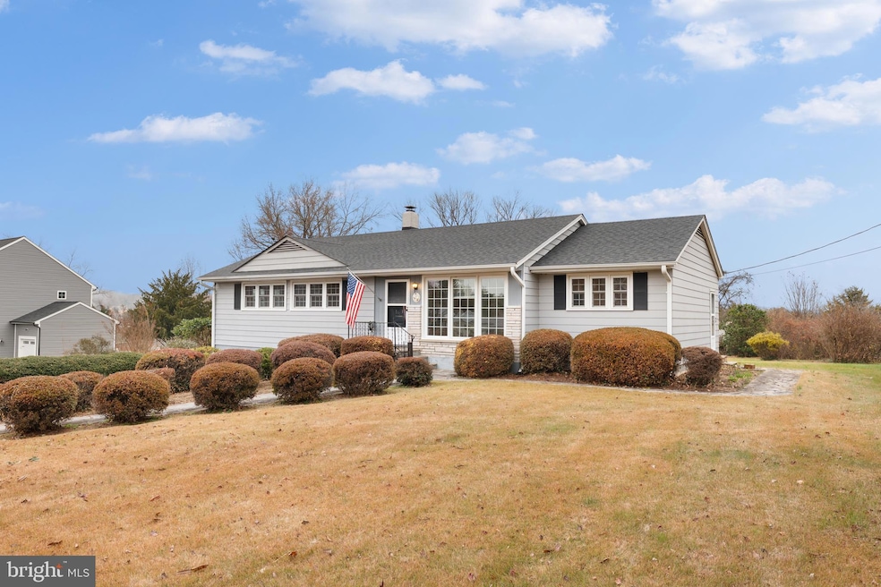 565 Solgrove Rd, Warrenton, VA 20186 - photo 1