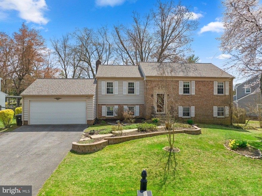 2924 Dubarry Ln, Brookeville, MD 20833 | MLS# MDMC2087680