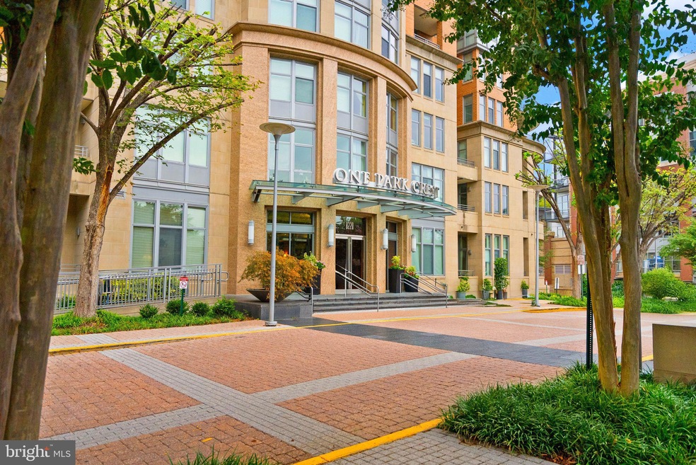 One Park Crest unit 1210, McLean, VA 22102 - photo 1