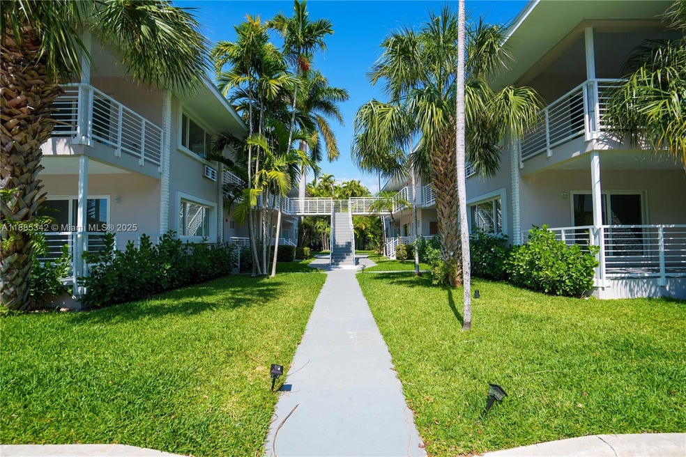 1185 98th St unit 8, Bay Harbor Islands, FL 33154 - photo 1