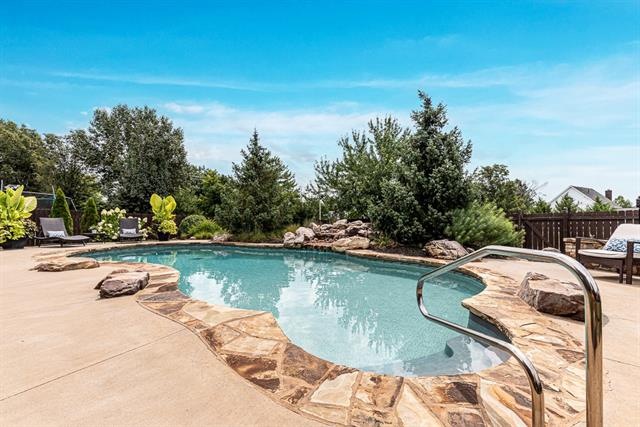 5849 Millbrook St, Shawnee, KS 66218 - photo 1