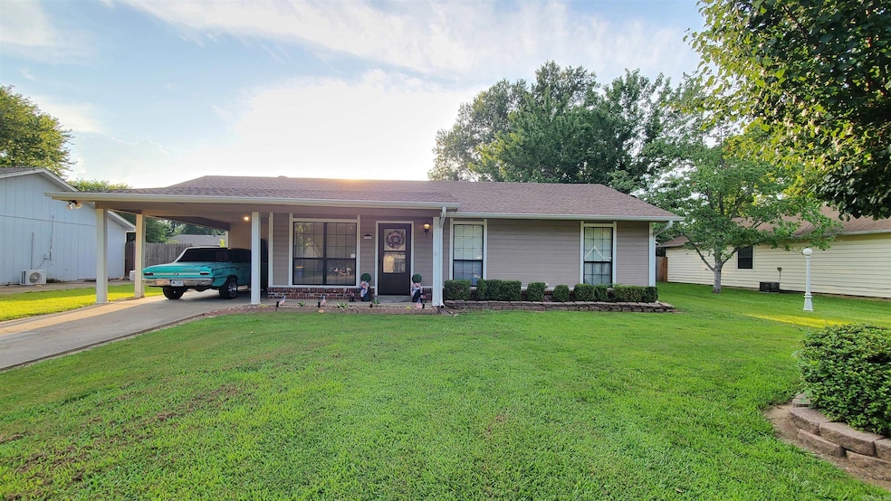 Under Contract $166,500 • Co-Listing Agent