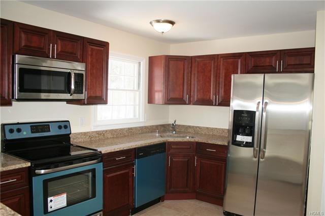 2186 Sultana Dr, Yorktown Heights, NY 10598 - photo 1