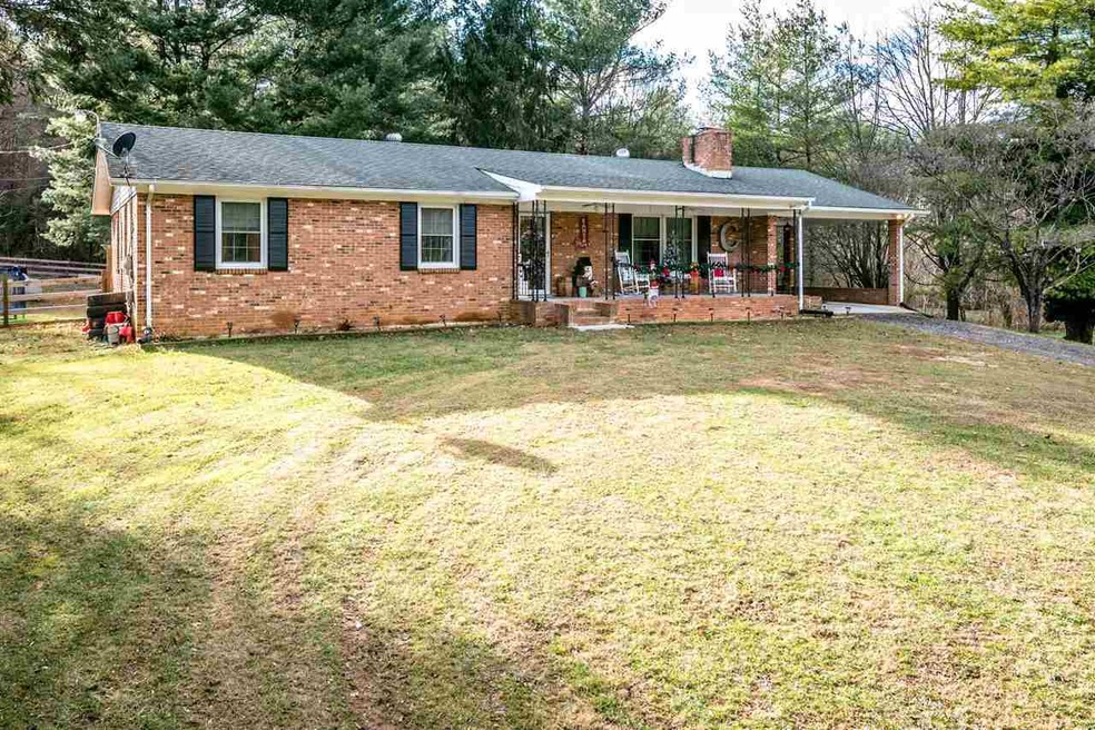 3080 Pine Grove Rd, Stanley, VA 22851 - photo 1