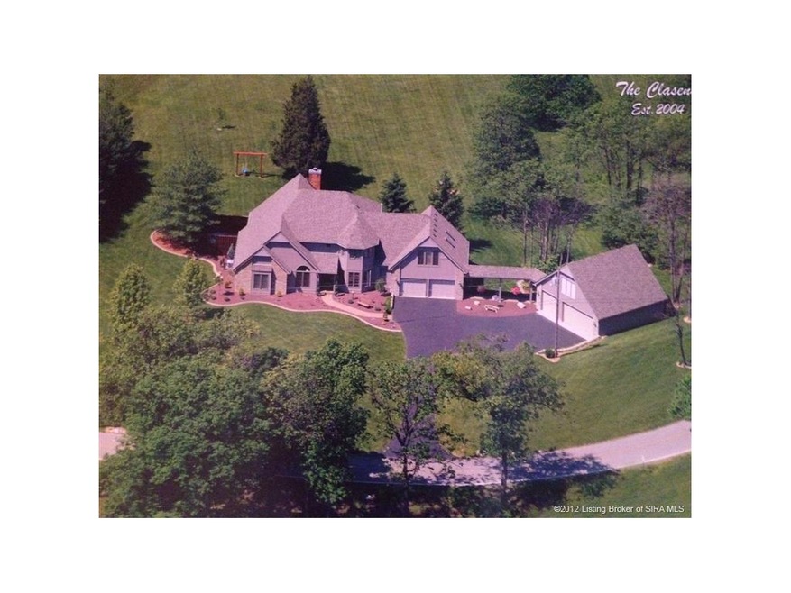 9035 N Skyline Dr, Floyds Knobs, IN 47119 - photo 1