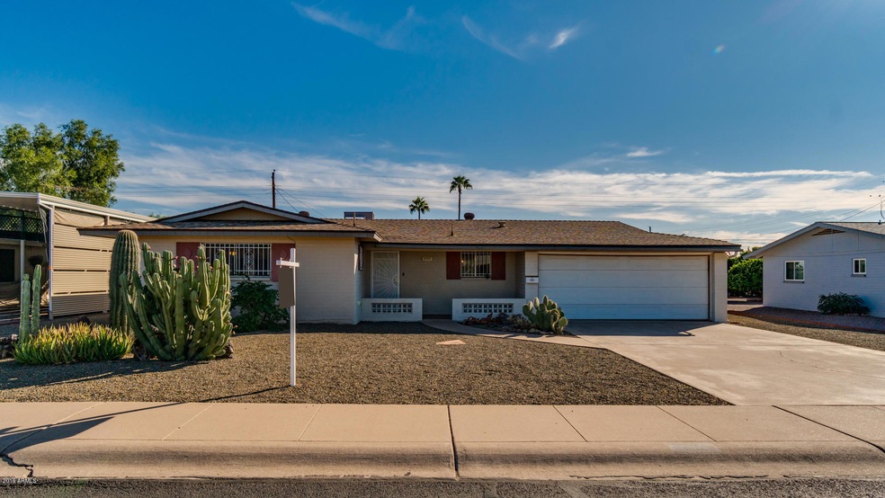 5233 E Colby St-2