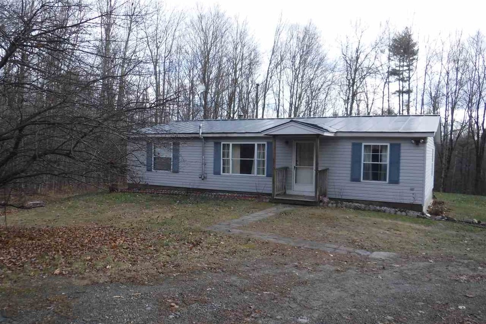 891 S Hemlock Rd, Charlestown, NH 03603 - photo 1