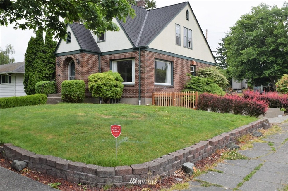 unlisted-address, Everett, WA 98201 - photo 1