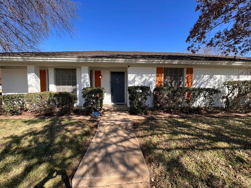 3916 Madrid Dr, Fort Worth, TX 76133 - photo 1