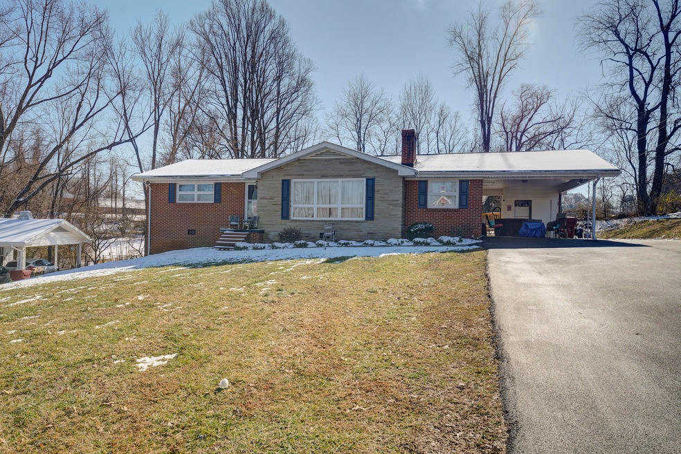 2204 Ridgefield Dr, Johnson City, TN 37601 - photo 1