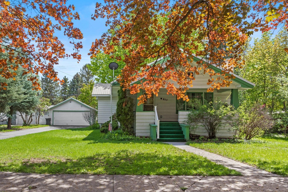 511 W Clay Ave, Chewelah, WA 99109 - photo 1