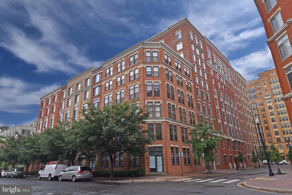 1201 N Garfield St unit 802, Arlington, VA 22201 - photo 1