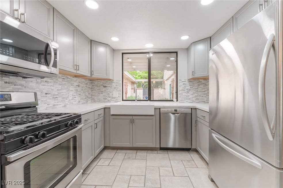 2486 Sabado St, Las Vegas, NV 89121 - photo 1