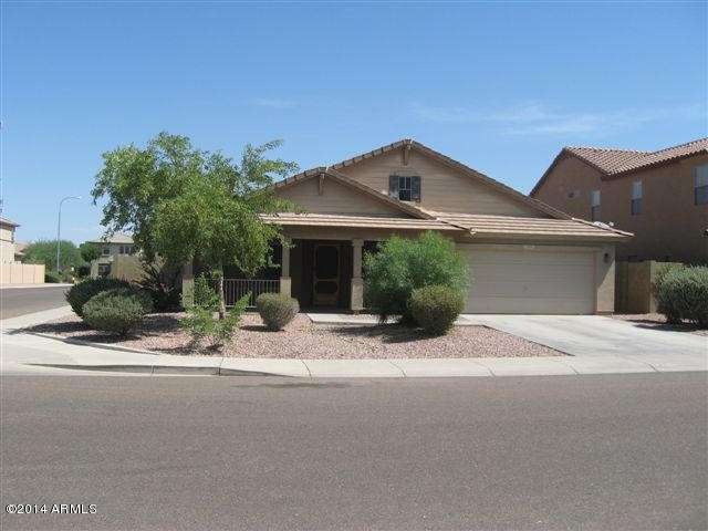 Great Curb Appeal!