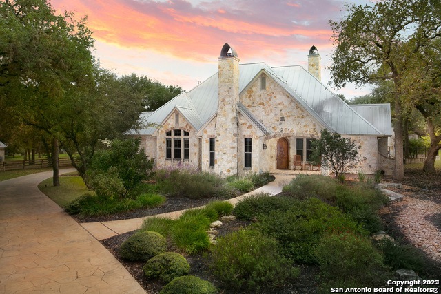 9517 Majestic Oak Cir, San Antonio, TX 78255 - photo 1