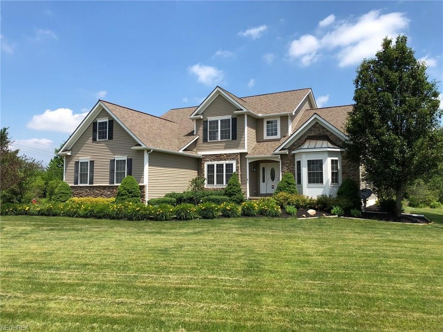 Built in 2007, move in ready in the Chardon School