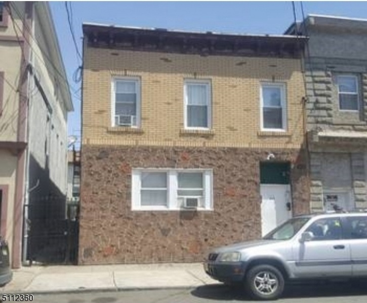 539 E Jersey St, Elizabethport, NJ 07206 - photo 1