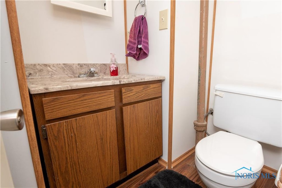 4102 Garrison Rd, Toledo, OH 43613 - photo 1