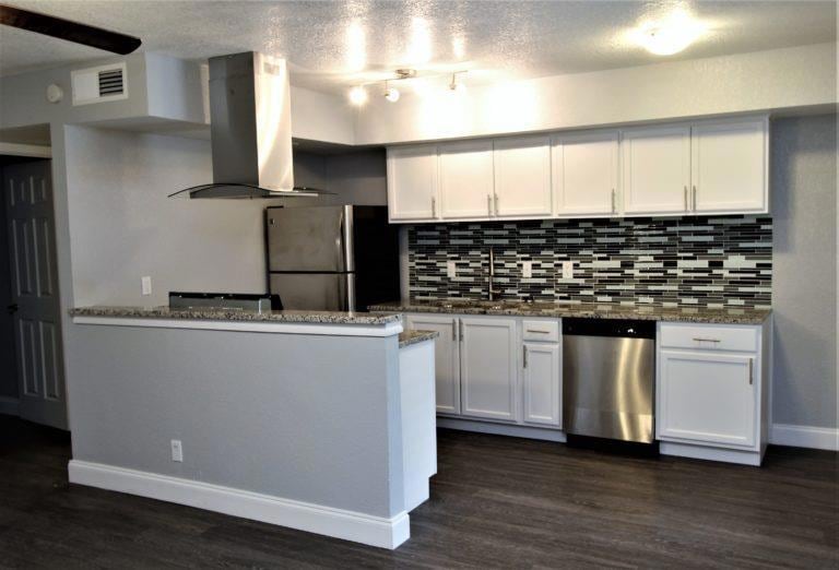 6509 Berkman Dr unit 114, Austin, TX 78723 - photo 1