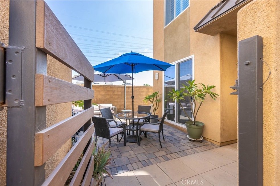 1588 W Artesia Square unit H, Gardena, CA 90248 - photo 1