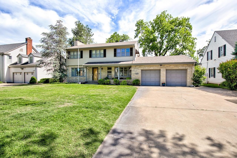 1309 W Wabash Ave, Enid, OK 73703 - photo 1