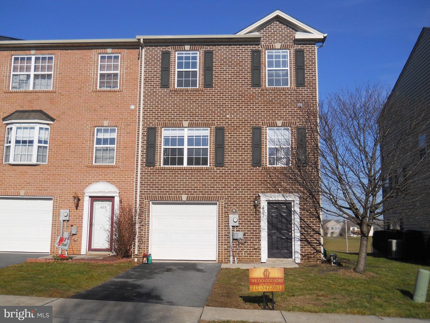 427 Channing Dr, Chambersburg, PA 17201 - photo 1