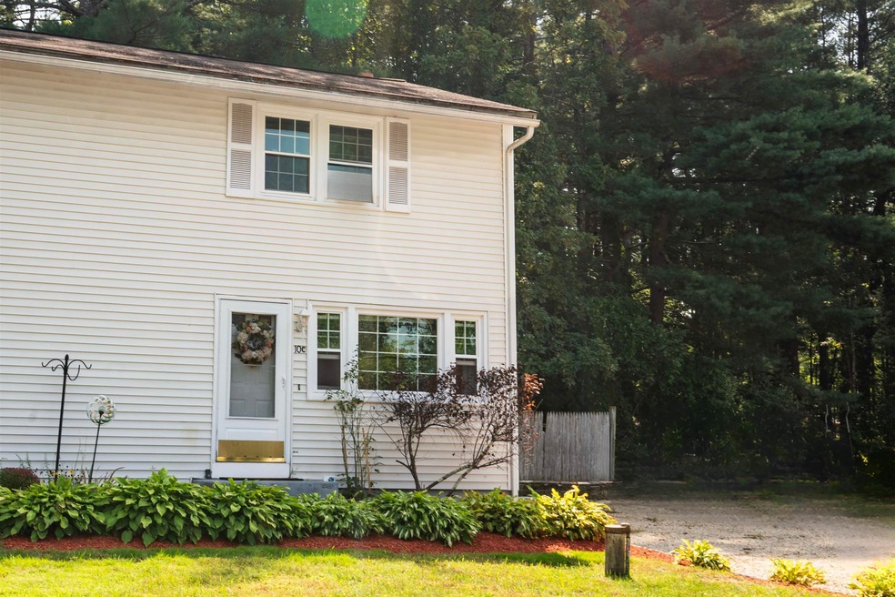 10 Woodburn Dr unit C, Litchfield, NH 03052 - photo 1