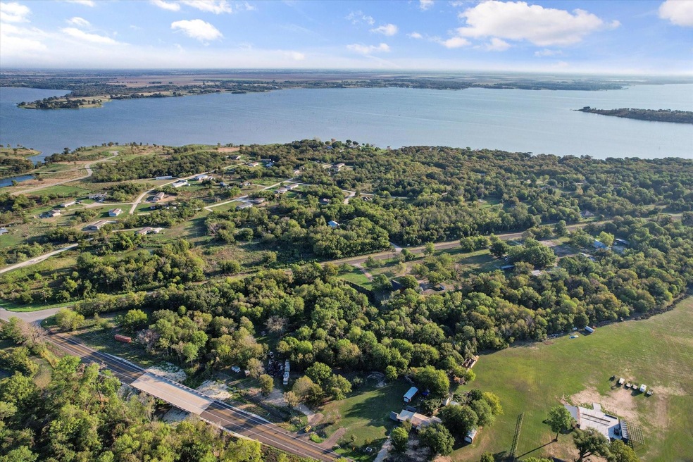 2406 Fm 637, Corsicana, TX 75109 - photo 1