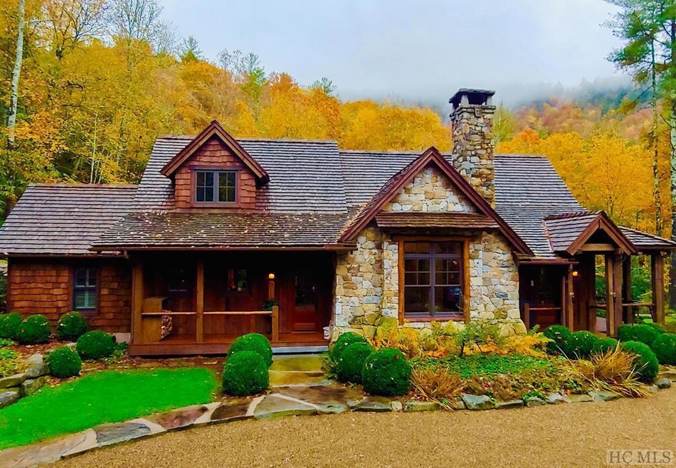 723 E Rochester Dr, Cashiers, NC 28717 - photo 1