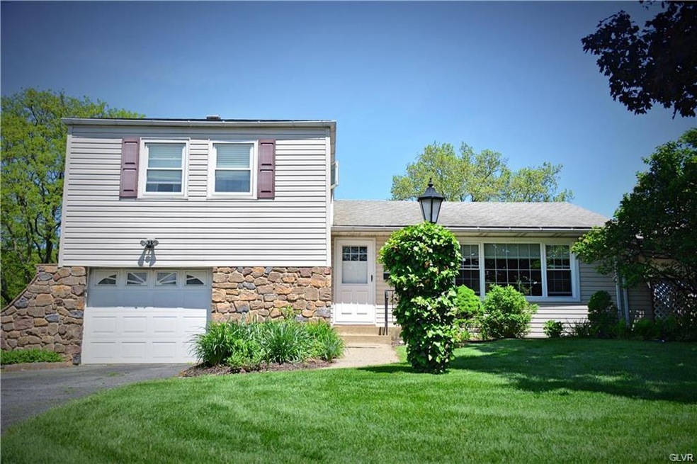 2404 Nottingham Rd, Bethlehem, PA 18017 - photo 1