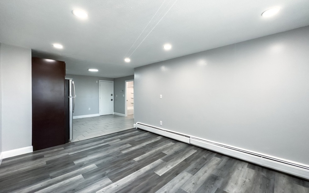 19 Grove St unit 16, Methuen, MA 01844 - photo 1