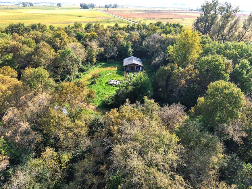 12154 462nd Ave, Sisseton, SD 57262 - photo 1