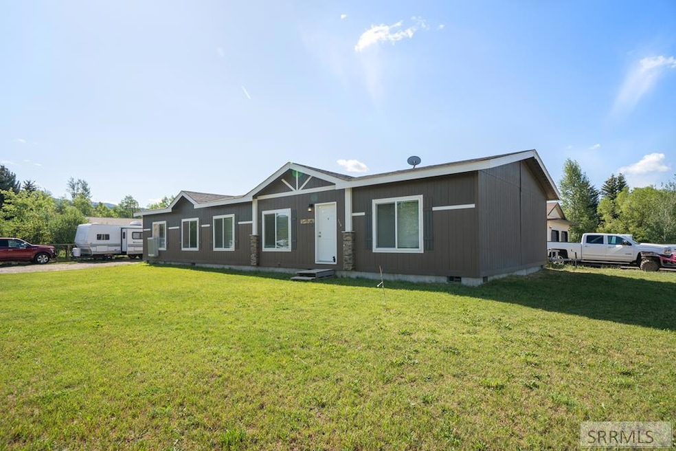 114 Elm St, Victor, ID 83455 - photo 1