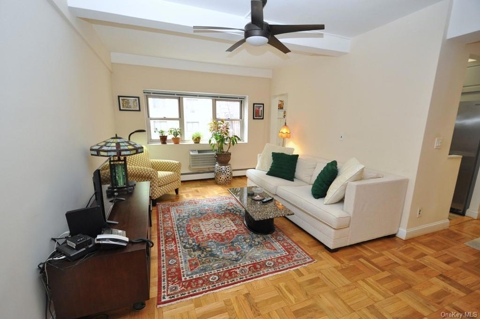 The Homestead Owners Corp unit 114, Hartsdale, NY 10530 - photo 1