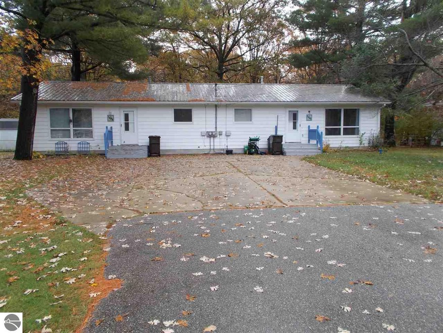 1306 Glen Rd, Midland, MI 48640 - photo 1