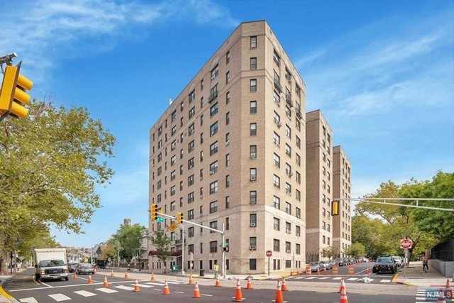 2600 John F. Kennedy Blvd unit 9J, Jersey City, NJ 07306 - photo 1