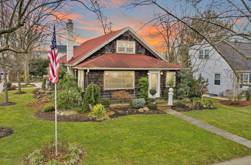 360 Broad St, Keyport, NJ 07735 - photo 1