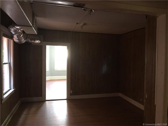 874 Broad St unit 2R, Hartford, CT 06106 - photo 1