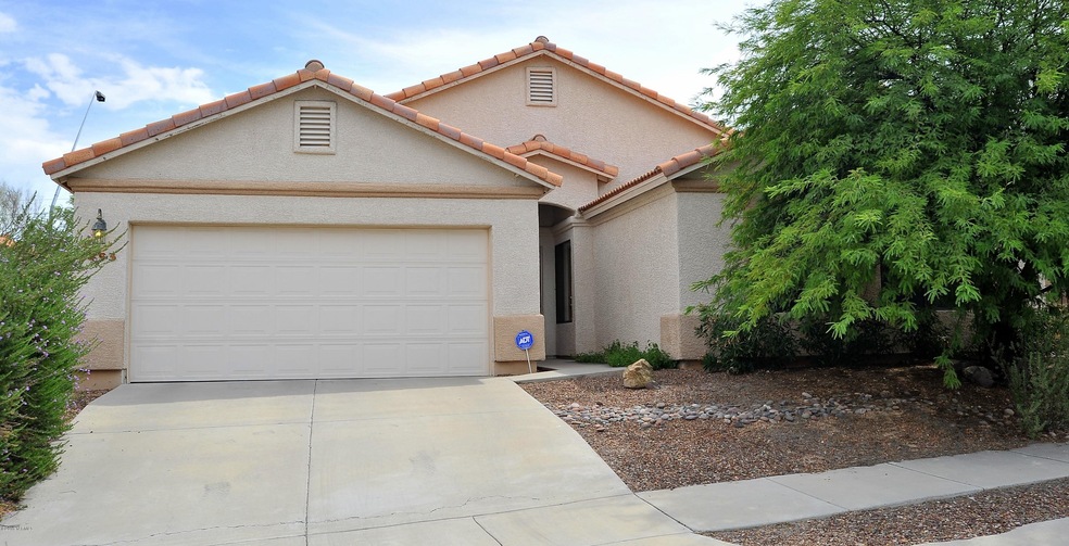 Front 9493 E Lilly Bay Loop