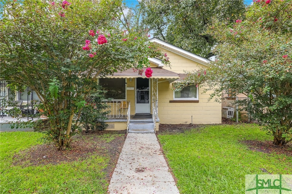 811 W 51st St, Savannah, GA 31405 - photo 1