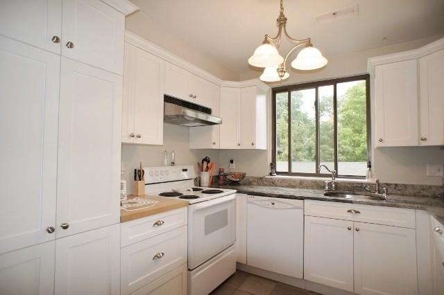 60 Rowayton Woods Dr unit 60, Norwalk, CT 06854 - photo 1